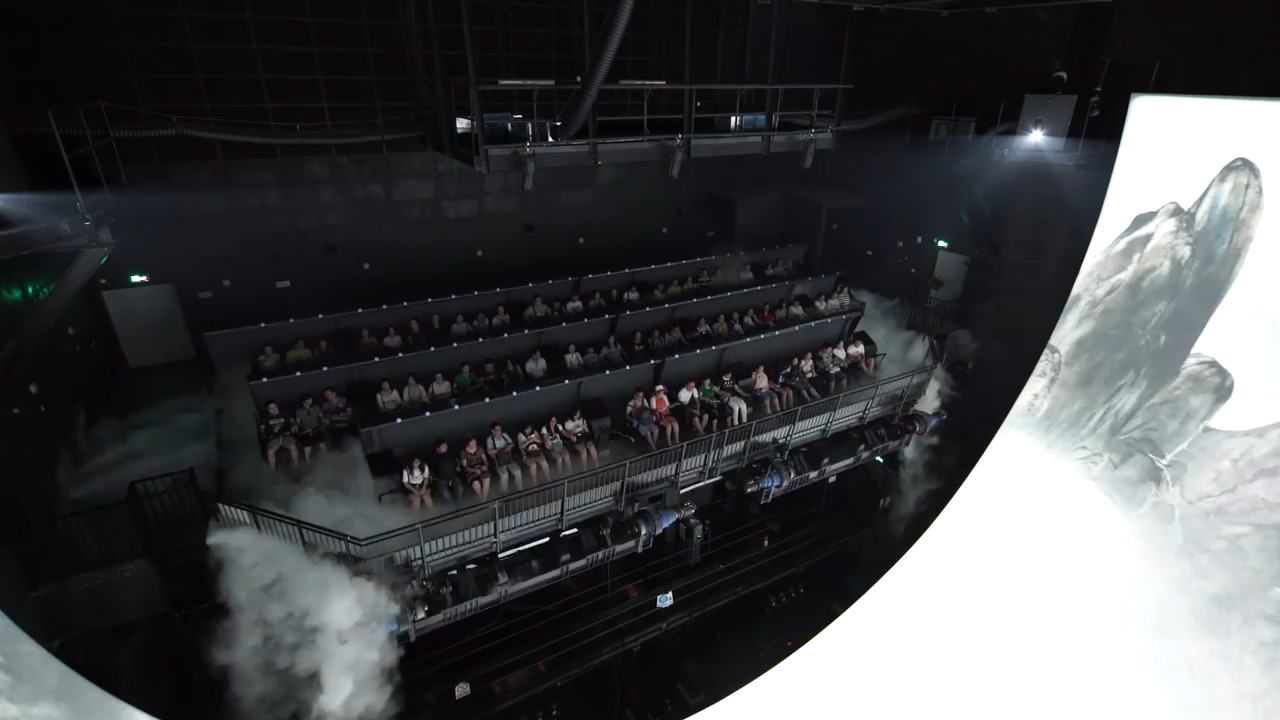 Flying Theater ?Hubei in the Air' at Wanda Movie Park, China..mp4_20190731_172204.357.jpg